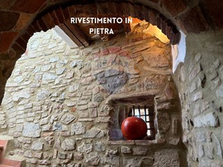 Quadrilocale in Vendita a Massa Marittima, 99'000€, 74 m²