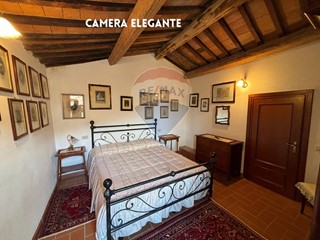 Casa Indipendente in Vendita a Castell'Azzara, 70'000€, 79 m²