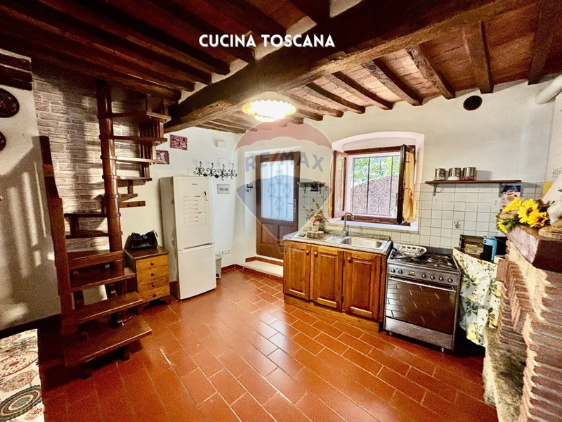 Casa Indipendente in Vendita a Roccastrada, 75'000€, 60 m²