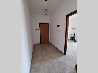 Quadrilocale in Vendita a Floridia, 65'000€, 115 m²