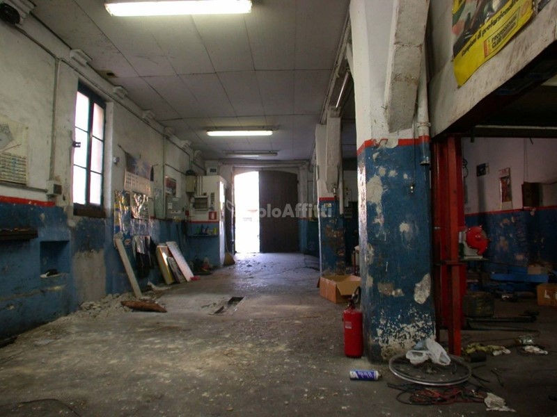 Immobile commerciale in Affitto a Fano, 1'600€, 120 m²