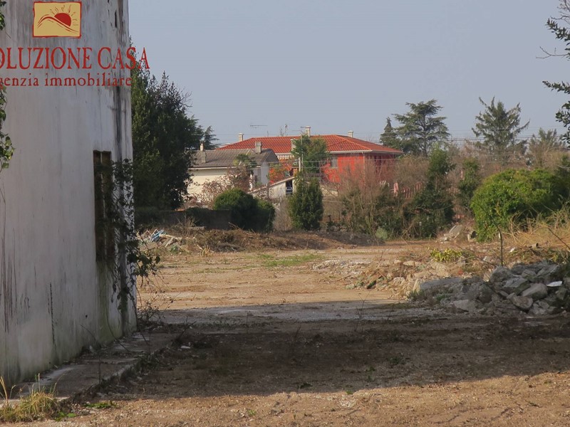 Terreno edificabile in Vendita a Ronchi dei Legionari, 600'000€, 6618 m²
