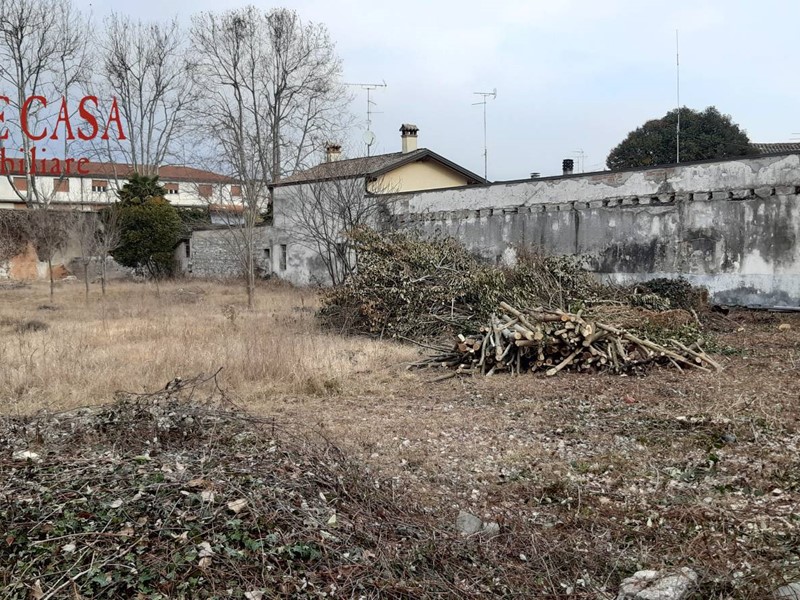 Terreno edificabile in Vendita a Sagrado, 53'000€, 537 m²