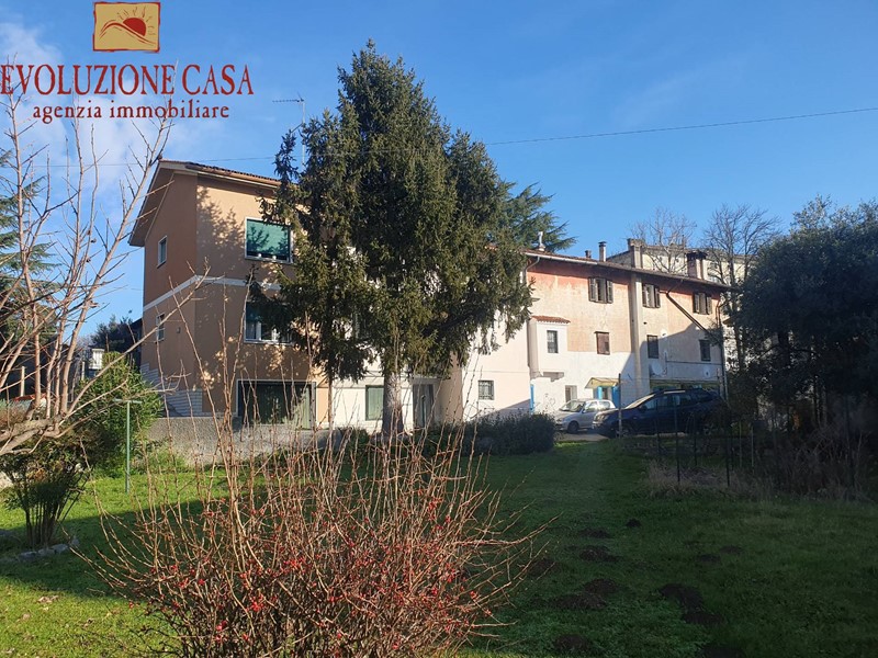 Casa Indipendente in Vendita a Gradisca d'Isonzo, 160'000€, 504 m²