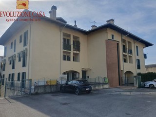 Ufficio in Vendita a Ronchi dei Legionari, 280'000€, 309 m²