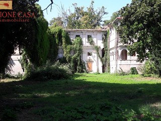 Casa Indipendente in Vendita a Campolongo Tapogliano, 295'000€, 2023 m²