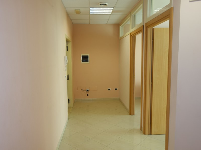 Ufficio in Vendita a Bibbiena, 90'000€, 50 m²