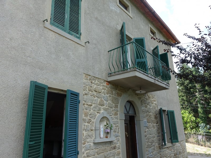 Casa Indipendente in Vendita a Talla, 160'000€, 300 m²