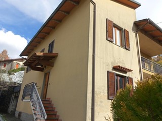 Appartamento in Vendita a Chitignano, 95'000€, 110 m²
