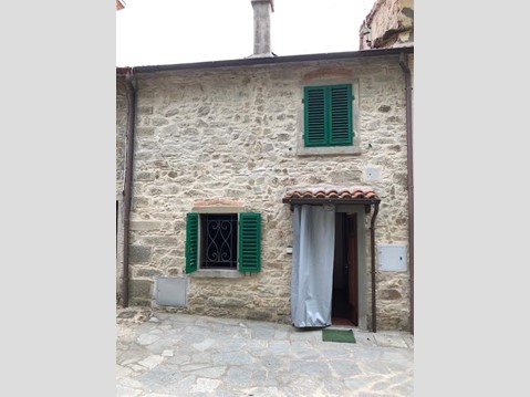 Casa Semi Indipendente in Vendita a Bibbiena, 110'000€, 100 m²