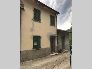 Casa Semi Indipendente in Vendita a Bibbiena, 70'000€, 85 m²