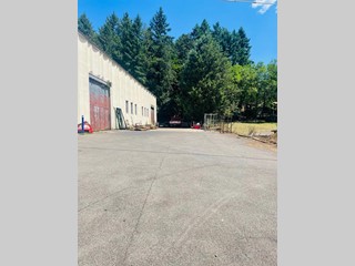 Capannone in Vendita a Bibbiena, 380'000€, 870 m²