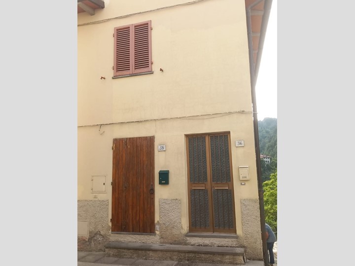 Quadrilocale in Vendita a Poppi, 70'000&euro;, 100 m²