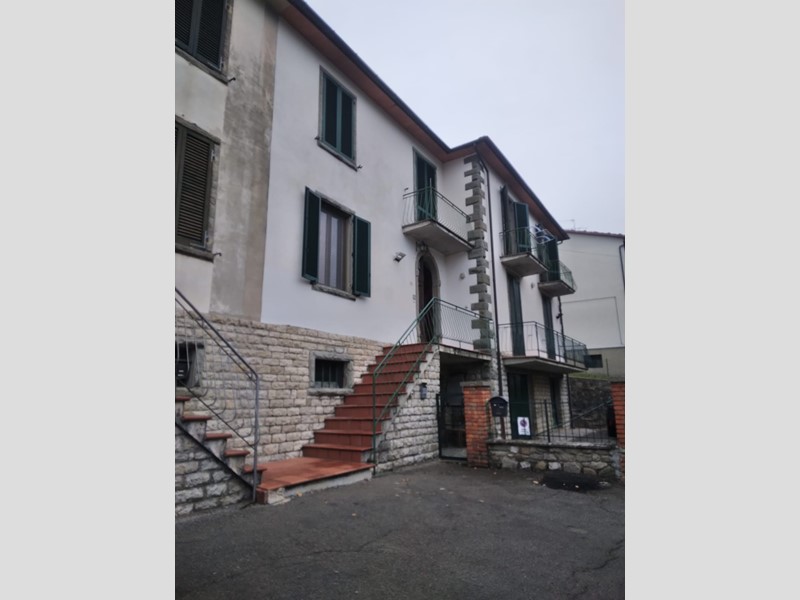 Appartamento in Vendita a Bibbiena, 120'000€, 110 m²