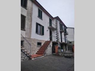 Appartamento in Vendita a Bibbiena, 120'000€, 110 m²