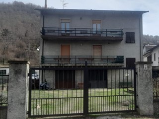 Quadrilocale in Vendita a Talla, 90'000€, 80 m²