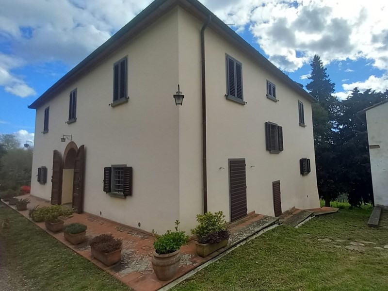 Villa in Vendita a Subbiano, 1'800'000€, 400 m²