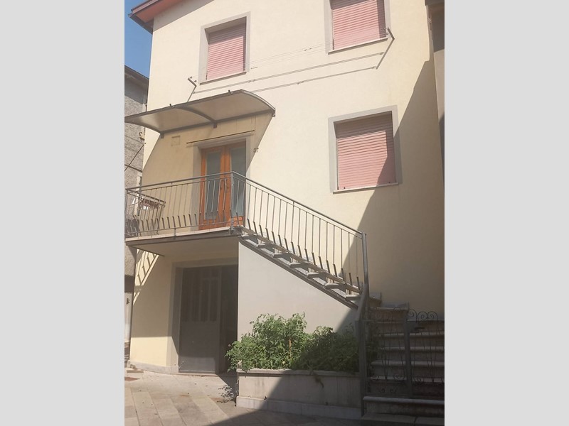 Casa Indipendente in Vendita a Bibbiena, 65'000€, 120 m²