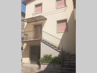 Casa Indipendente in Vendita a Bibbiena, 65'000€, 120 m²