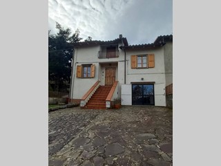 Quadrilocale in Vendita a Talla, 130'000€, 155 m²