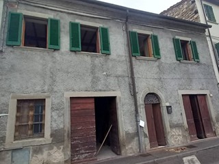 Casa Indipendente in Vendita a Castel Focognano, 97'000&euro;, 110 m²