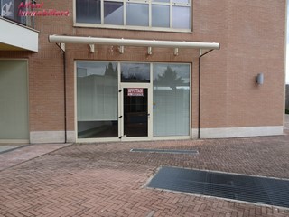 Immobile commerciale in Affitto a Bibbiena, 650&euro;, 117 m²