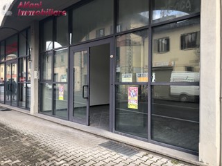 Immobile commerciale in Affitto a Bibbiena, 650&euro;, 70 m²