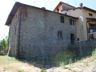 Casa Semi Indipendente in Vendita a Montemignaio, 70'000€, 90 m²