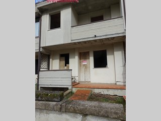 Villetta a schiera in Vendita a Chitignano, 60'000€, 120 m²