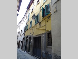 Trilocale in Vendita a Bibbiena, 135'000€, 62 m²