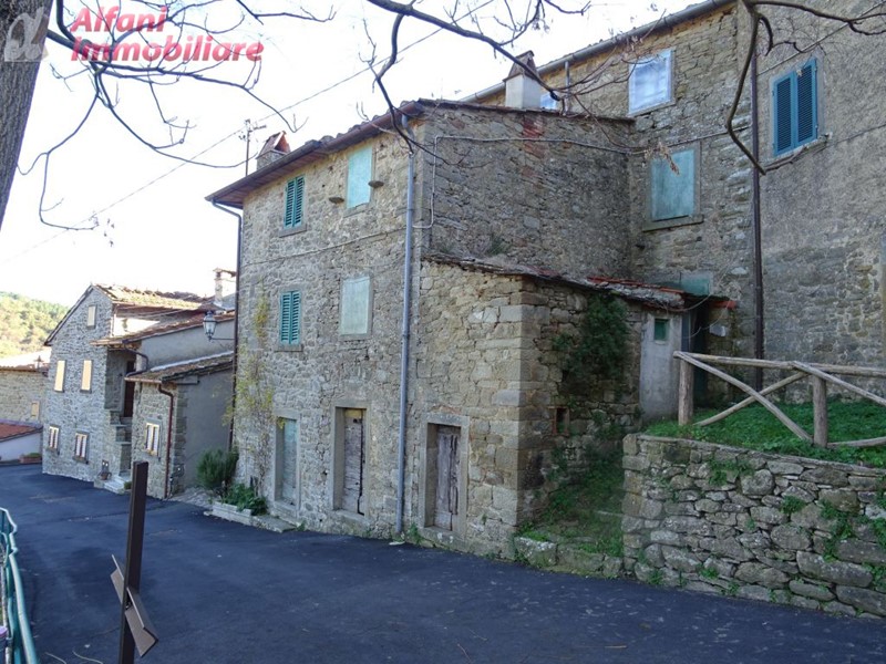 Casa Semi Indipendente in Vendita a Talla, 60'000€, 70 m²