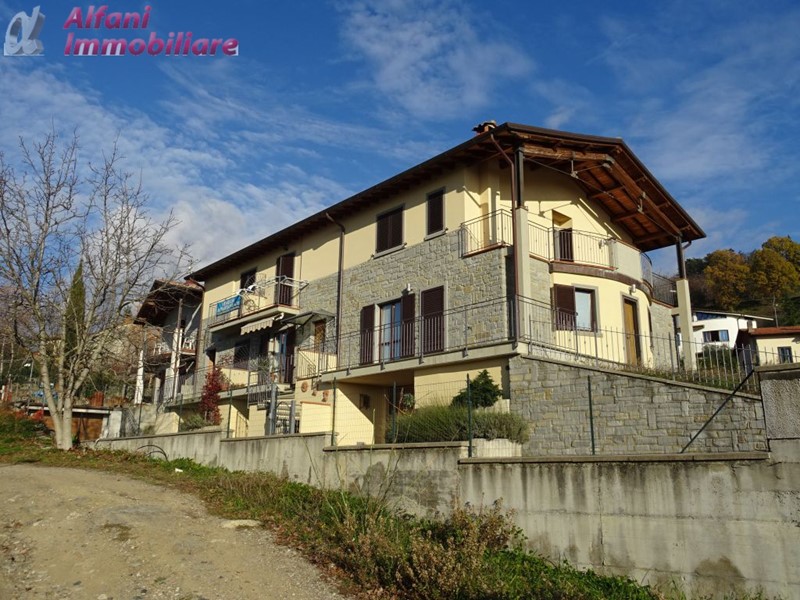 Villetta a schiera in Vendita a Chitignano, 100'000€, 108 m²