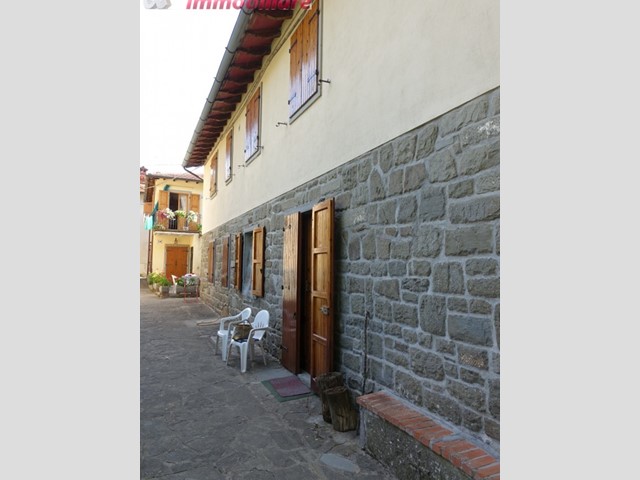 Trilocale in Vendita a Castel San Niccolò, 80'000€, 60 m²