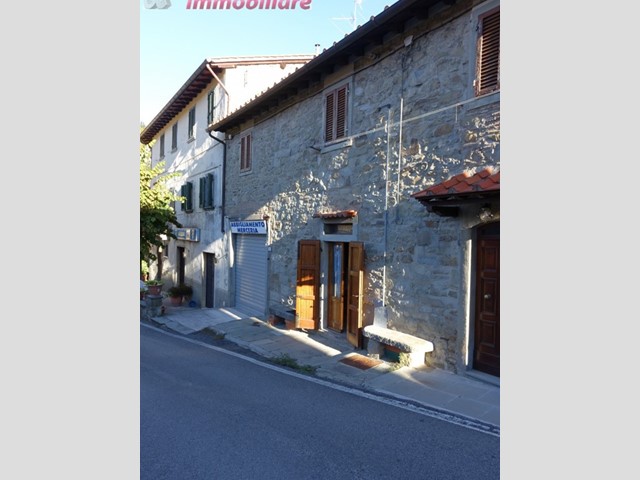 Casa Semi Indipendente in Vendita a Montemignaio, 100'000€, 100 m²