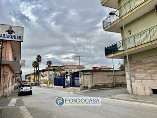 Immobile commerciale in Affitto a Sant'Antimo, 400€, 50 m²