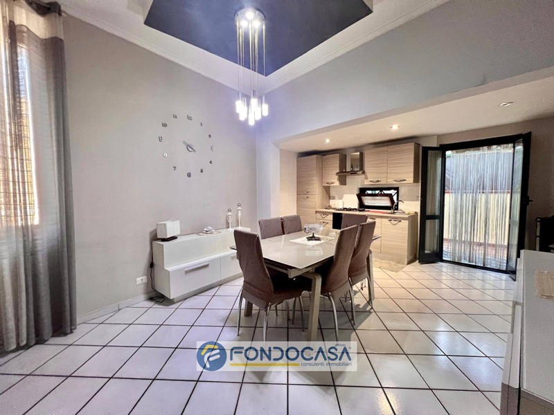 Appartamento in Vendita a Sant'Antimo, 219'000€, 145 m²