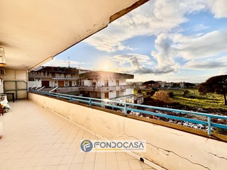 Trilocale in Vendita a Marano di Napoli, 115'000€, 100 m²