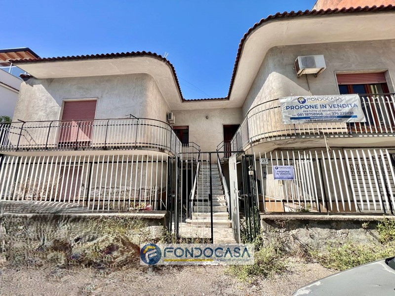 Casa Indipendente in Vendita a Sant'Antimo, 279'000€, 330 m²