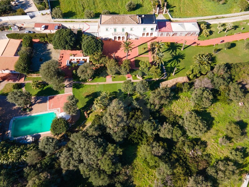 Villa in Vendita a Siracusa, 700 m²