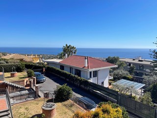 Villa in Vendita a San Gregorio di Catania, 529'000€, 350 m²