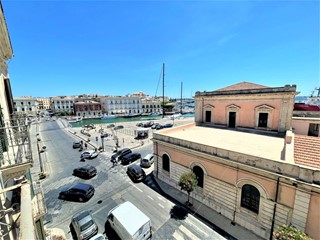 Quadrilocale in Vendita a Siracusa, 250'000&euro;, 90 m²