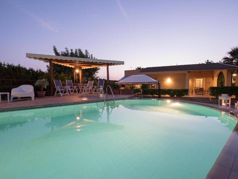 Villa in Vendita a Scicli, 470'000€, 130 m²