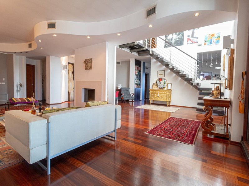 Attico in Vendita a Siracusa, 520'000&euro;, 420 m²