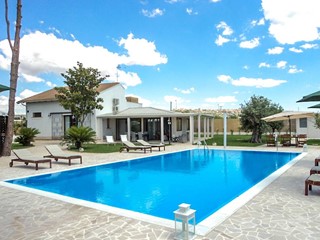 Villa in Vendita a Ispica, 550'000&euro;, 180 m²