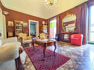 Appartamento in Vendita a Catania, 340'000&euro;, 280 m²