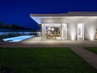 Villa in Affitto a Ragusa, 1'650€, 89 m²