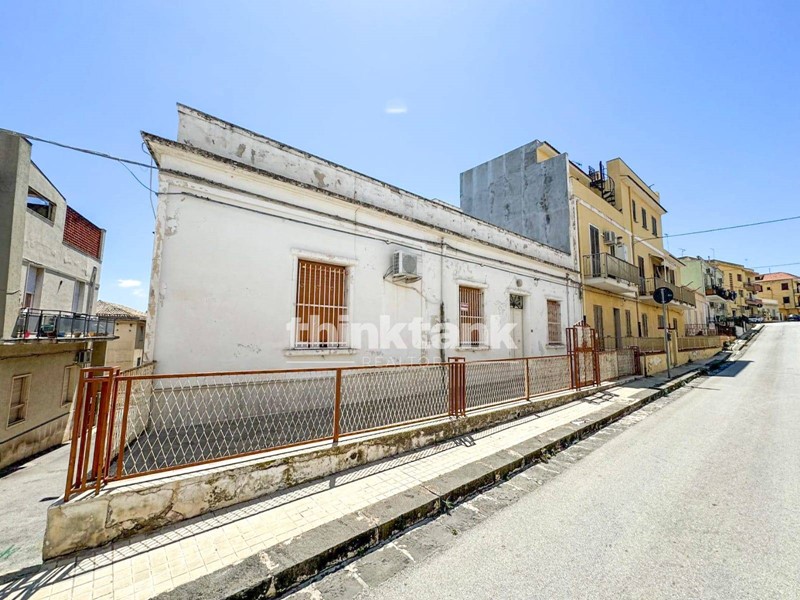 Casa Indipendente in Vendita a Noto, 110'000€, 120 m²