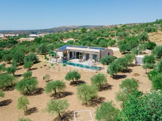 Villa in Vendita a Avola, 1'120'000€, 180 m²