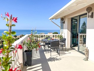 Villa in Vendita a Palma di Montechiaro, 585'000€, 400 m²