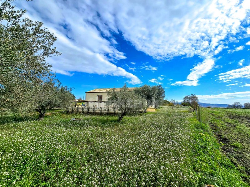 Villa in Vendita a Modica, 110'000€, 100 m²